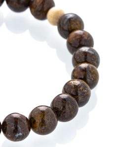 Bronzit náramek detail