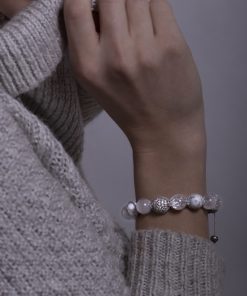 Šedý pletený náramek Grey joy