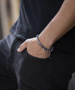 šedý náramek pro muže