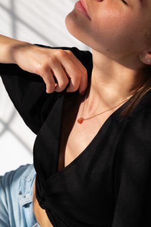 Dámský náhrdelník Sluneční kámen – Kapka naděje