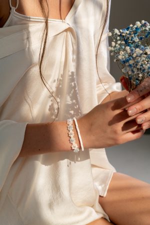 Náramek s květy Akvamarín a Měsíční kámen – Fleur Eterna